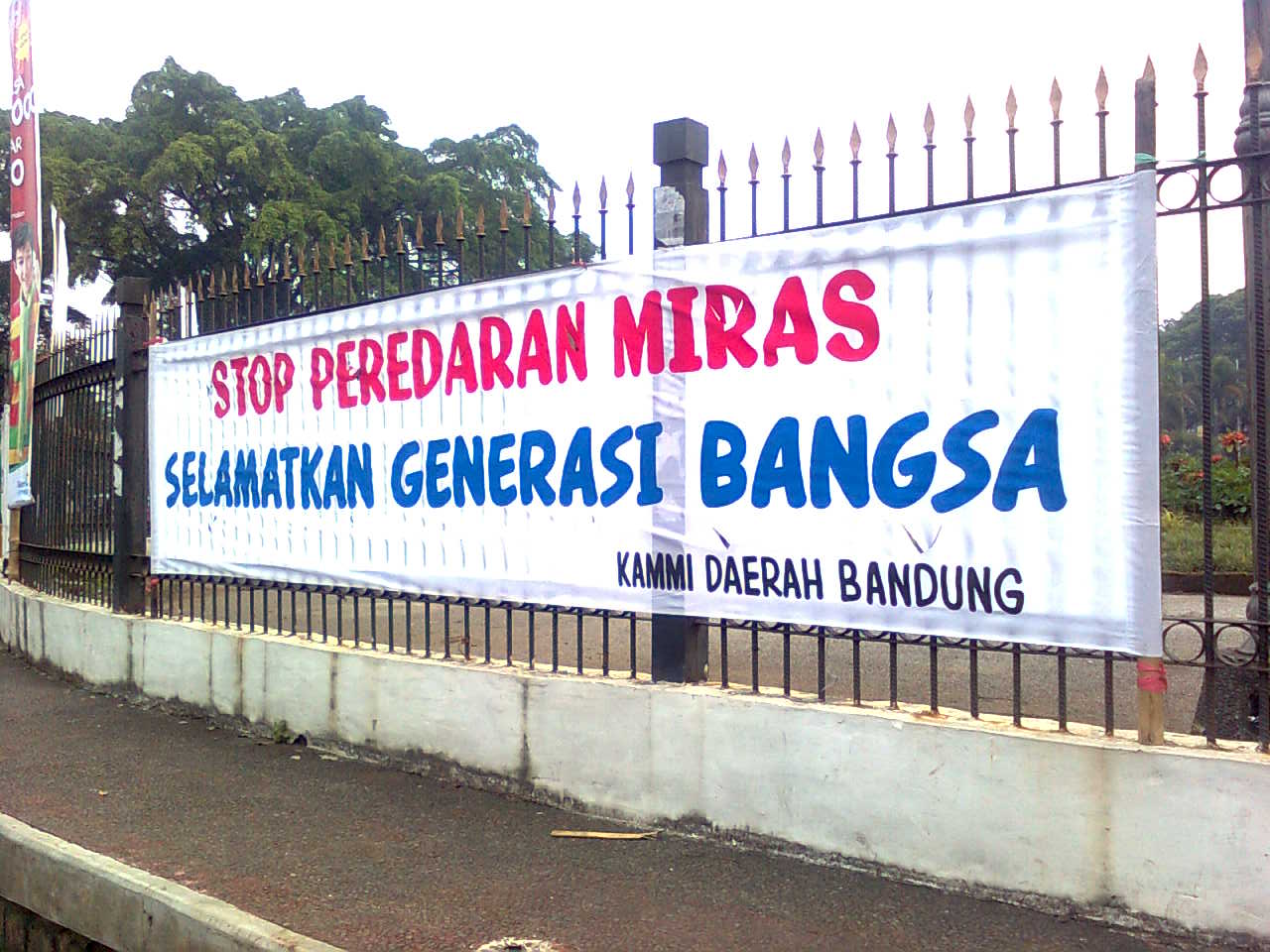 Miras, Di Tengah Kebutaan dan Kebisutulian